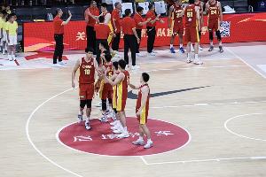 直播吧：世预赛VS中国台北 中国男篮12人名单保持不变